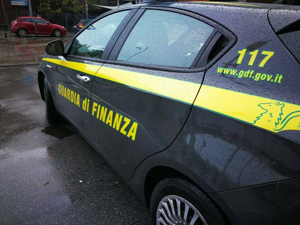 finanza, servizio, militari