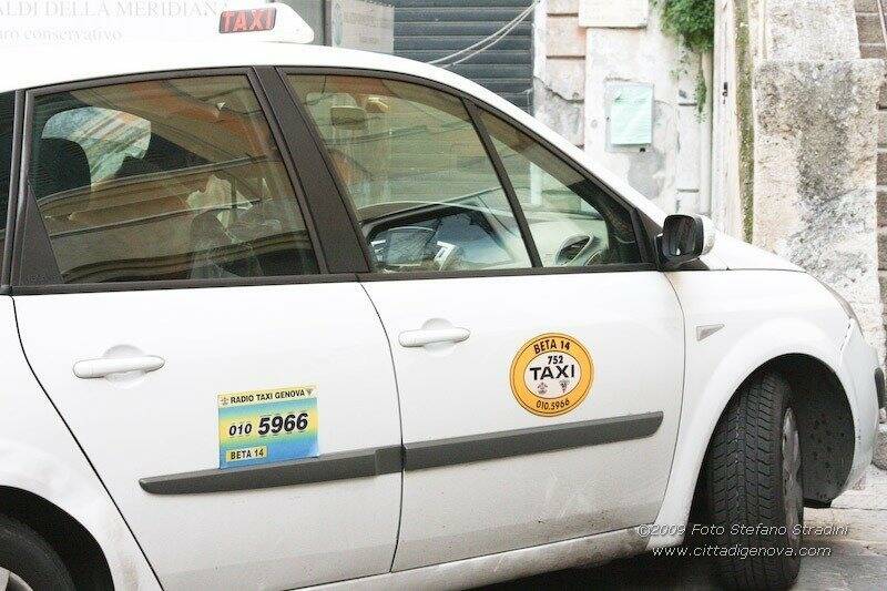 Taxi per strada