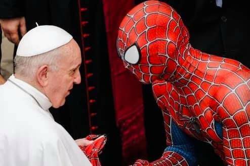 spiderman dal santo padre