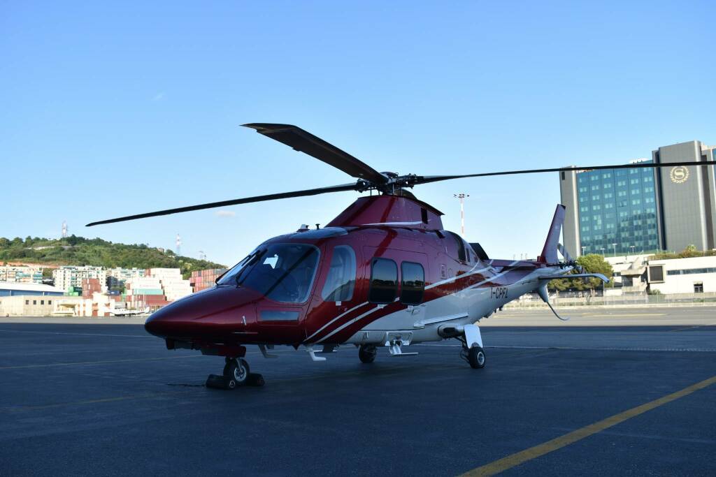 Elicottero Novaris a Genova