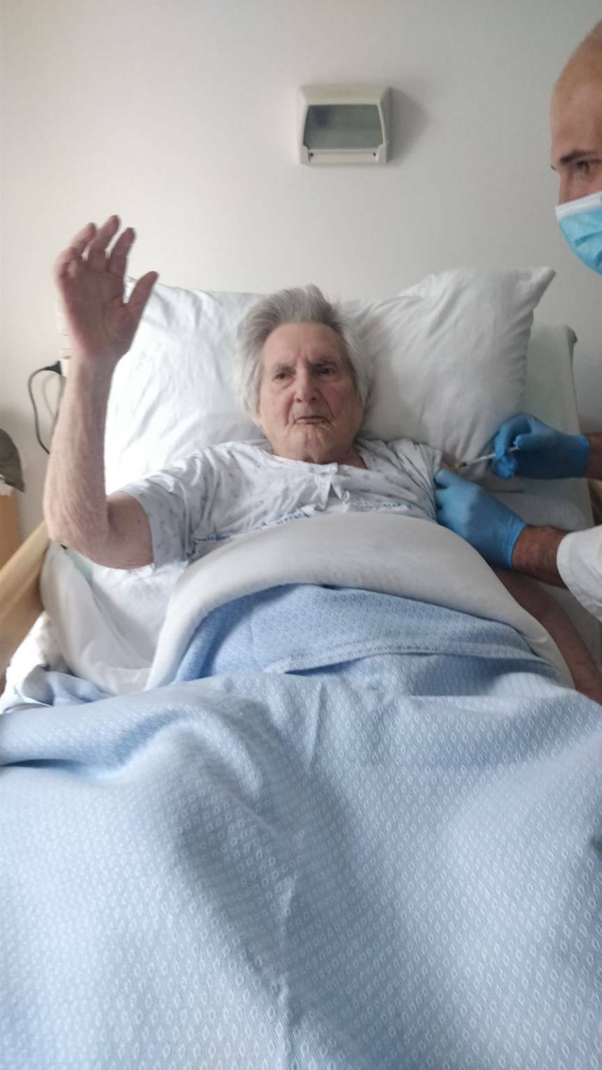 signora Linda 103 anni, rsa a favale