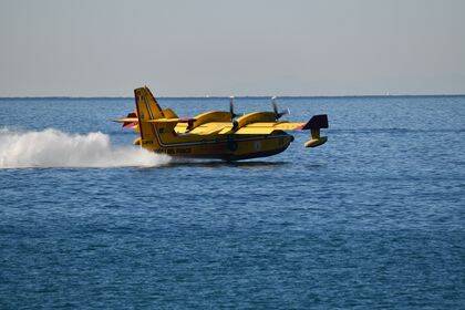 canadair (ph marco levaggi)